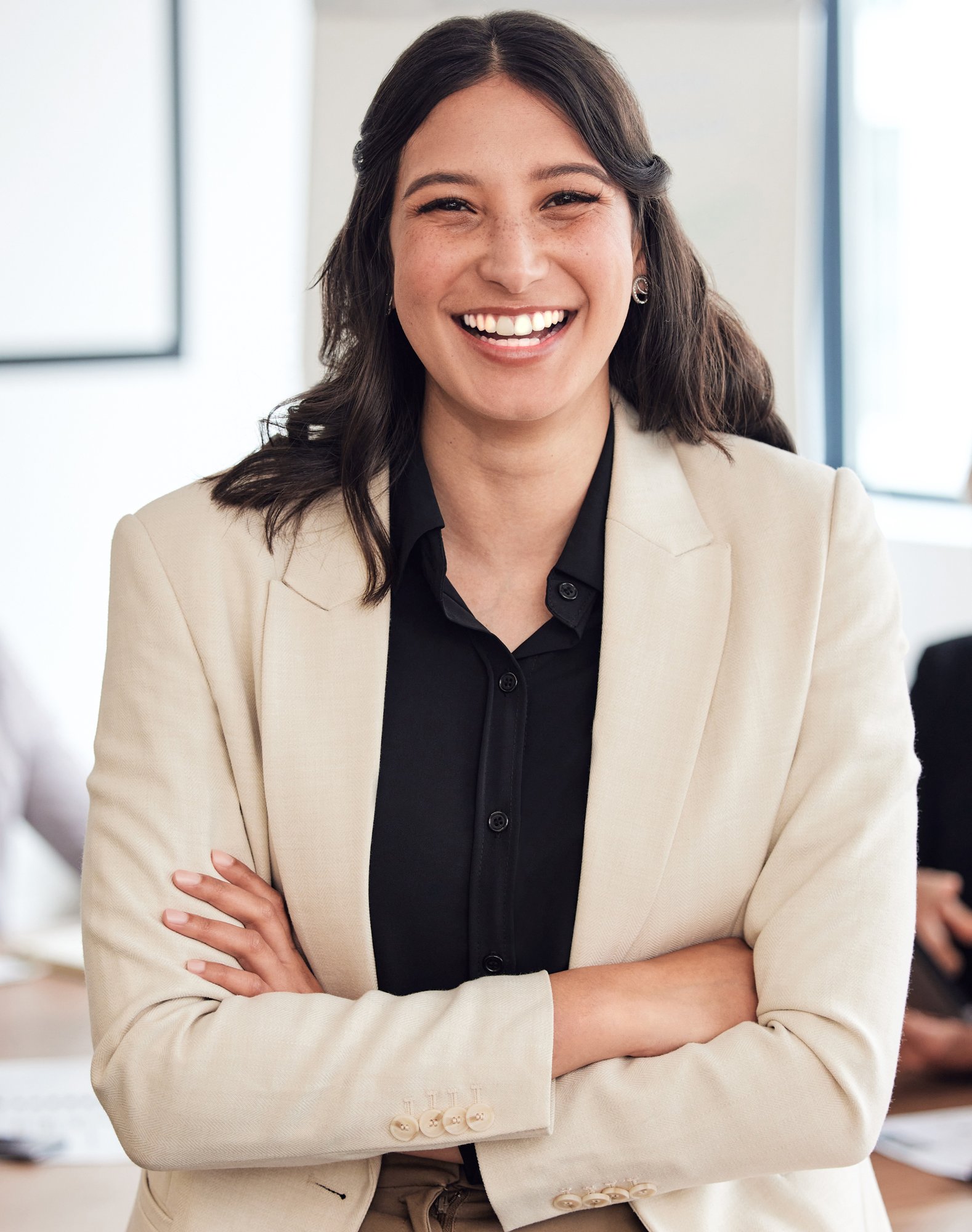 smiling-businesswoman-with-colleagues-in-modern-of-2026-09-24-14-26-04-utc